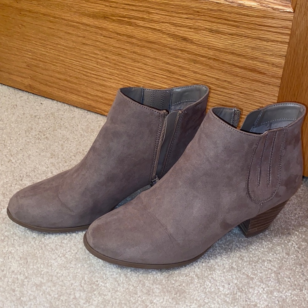 Booties - Picture 3 of 4